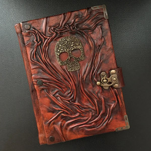 Mini Cuaderno Gótico A5 de Cuero, Hecho a Mano, Cuero Genuino, Cosido Ecológico, Regalo con Lápiz, Diario Vintage de Brujería y Hechizos - Product Image 4