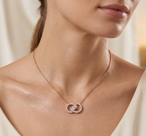 Collar de Oro Rosa de 14K y 18K con Doble Círculo Entrelazado y Diamantes Cultivados en Laboratorio, Colgante con Halo de Diamantes, Joyería Romántica de Compromiso para Mujer - Product Image 2