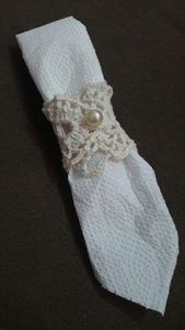 แหวนรองผ้าเช็ดปากถักโครเชต์ทำมือประดับมุก ตกแต่งโต๊ะอาหารอย่างหรูหราสำหรับงานแต่งงานและตกแต่งบ้าน - Product Image 5