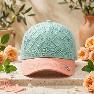 Casquette de baseball élégante pour femme en dentelle avec broderie complexe et décoration en strass, fermeture arrière, élégante et décontractée pour l'été - Product Image 2
