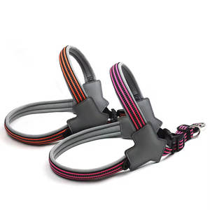 Harnais robuste pour grands chiens avec soutien poitrine et dos pour la randonnée, la course, l'exercice et les aventures en plein air - Product Image 6