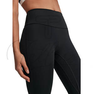 Conjunto Deportivo de 3 Piezas para Mujer, Chaqueta Deportiva Ligera y Elástica con Cierre Frontal y Logotipo, Pantalones Cortos de Cintura Alta - Product Image 3