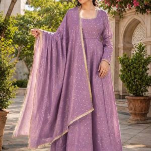 Ensemble de robe longue entièrement cousue en tissu doux NC Moss Butty avec pantalon en micro-coton épais et dupatta à bordure en dentelle pour femme - Product Image 2