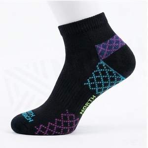 North Approach Ankle <b>Socks</b> Black Breathable <b>Running</b> <b>Socks</b> for Adults - Product Image 3