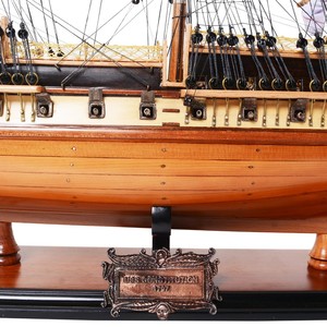 Maqueta de Barco Náutico USS Constitution Pintada a Mano en Cedro para Decoración del Hogar o Regalo - Product Image 5