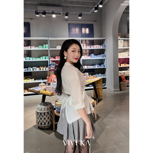 เสื้อเชิ้ตผ้าซาตินสีขาวสำหรับผู้หญิง แขนยาว ติดกระดุม คอปก ผูกเชือกด้านข้าง สไตล์ลำลอง ใส่ได้ทั้งฤดูใบไม้ผลิและฤดูร้อน - Product Image 2