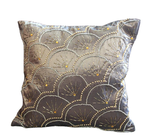 ปลอกหมอนปักลูกปัดทำมือ ของตกแต่งบ้าน โรงแรม ราคาพิเศษ - Product Image 1