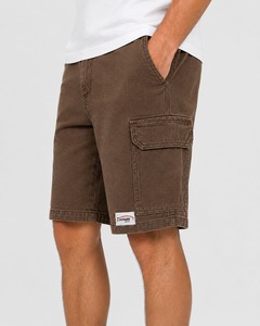 Shorts en jean délavé tendance pour homme – Tissu durable et confortable pour un style décontracté en extérieur et le week-end - Product Image 5