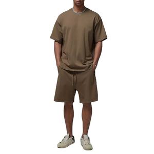 Conjunto de ropa deportiva transpirable con estampado de logotipo personalizado para hombre, Conjunto de camiseta de Color sólido informal de dos piezas de verano para gimnasio - Product Image 3