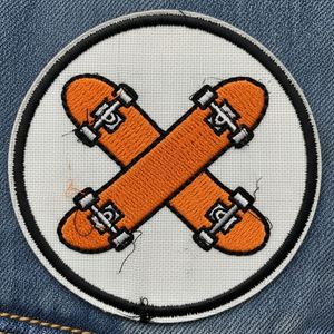 Parches Termoadhesivos Personalizados para Ropa, Insignias Bordadas a Máquina Redondas de Alta Calidad, Apliques Cosidos para Chaquetas y Jeans - Product Image 1