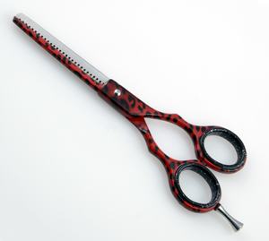 Juego de Tijeras Profesionales para Adelgazar el Cabello Kounain, Recubiertas de Rojo y Negro, Acero Inoxidable, Tijeras de Peluquero con Punta Roma, para Diestros, Mediano - Product Image 6
