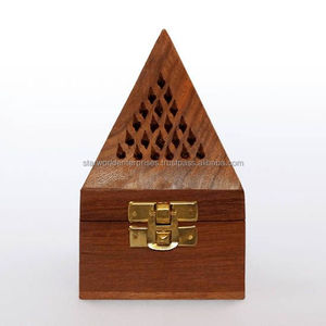 Quemador de incienso de madera natural hecho a mano, incensario religioso rústico con tapón de cilantro y recogedor de cenizas para la temporada de primavera - Product Image 4
