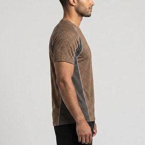 T-shirt de sport léger conçu pour les séances d'entraînement, la course à pied et les activités physiques quotidiennes, offrant un confort durable. - Product Image 6