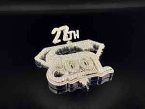 Pendentif personnalisé en cristal de diamant CZ glacé, strass, plaqué argent, acier inoxydable, breloque à thème Hip Hop, unisexe, tendance - Product Image 1