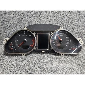 ชุดหน้าปัดเรือนไมล์มือสอง Q7 รุ่น 4L0920900N - Product Image 1