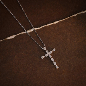 Collier pendentif croix en diamant de laboratoire de luxe, diamants certifiés VVS2 en or massif 14K 18K, bijoux fins classiques - Product Image 1