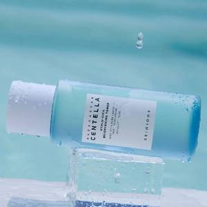 Solo Venta al por Mayor SKIN1004 Madagascar Centella Hyalu-Cica Tónico Iluminador 210ml Soluciones Hidratantes Multicuidado Hecho en Corea - Product Image 3