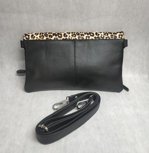 Sac à bandoulière pliable en cuir et fourrure motif léopard avec fermeture éclair, pochette souple et féminine pour soirée, toutes saisons, vente en gros, style vintage - Product Image 4