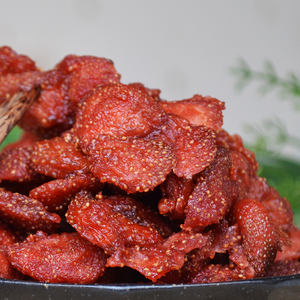 Fresas secas a granel de alta calidad, creaciones culinarias de sabor agrio, ingrediente único, eleva tus recetas, paquete al vacío - Product Image 1