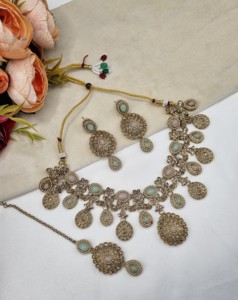Exquisito conjunto de joyería de 3 piezas con gemas de corte ovalado y en forma de pera para mujer, conjunto de joyería de diseño, colección étnica para fiestas. - Product Image 1
