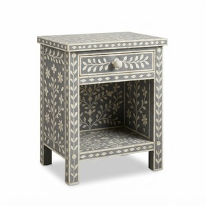 Mesa de Noche de Lujo con Incrustaciones de Hueso Hechas a Mano en India, con 2 Cajones, Color Amarillo Mostaza, Diseño Geométrico de Estrellas - Product Image 3