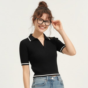 Polo de punto acanalado de manga corta para mujer con ribete en contraste, de alta demanda, ropa casual de moda, venta al por mayor directa de fábrica - Product Image 1