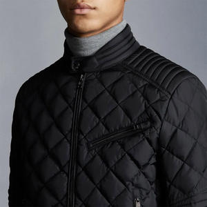 Chaquetas Acolchadas Personalizadas para Hombre con Mangas Largas, Cuello Alto, Logotipo Frontal, Impermeables y Resistentes al Viento - Product Image 2