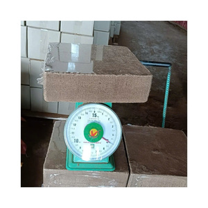 Bloc de tourbe de coco compressé de qualité export avec faible teneur en EC - Product Image 1