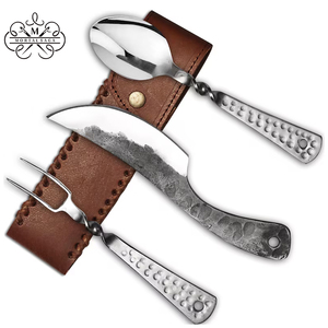Juego de Cubiertos Rústicos de Acero Forjado a Mano Estilo Vikingo, Colección Exclusiva de Comedor Artesanal, Cuchara, Tenedor y Cuchillo para Exteriores - Product Image 1