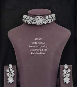 Collier ras du cou et boucles d'oreilles en zircon cubique de créateur 12429, motif floral, bijoux plaqués rhodium pour mariage et soirée, pour femme - Product Image 1