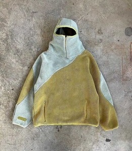 Sudadera con capucha para hombre de forro polar Sherpa esponjoso con cremallera completa, con diseño de bloques de color y patchwork, y parches de logotipo bordados personalizados, con diseño de máscara facial - Product Image 6