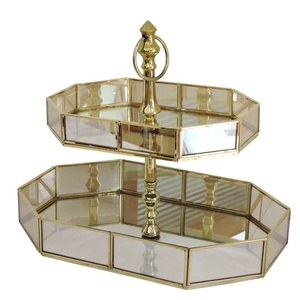 ที่วางเค้กทำด้วยมือสองชั้นทำจากทองเหลืองและกระจกทรงหกเหลี่ยมสำหรับตกแต่งและเสิร์ฟเค้กอุปกรณ์ทำจากแก้วใหม่ - Product Image 2