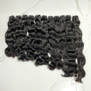 MACHINE À DOUBLE TRAME DE CHEVEUX HUMAINS Ondulés Naturels Bruts Non Traités De Haute Qualité - Product Image 1