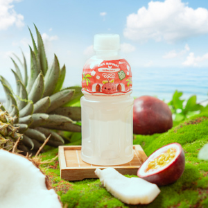 Producto superior Bebida de frutas Jugo Lychee con Nata De Coco SunSmile Botella de plástico de 320ml Hecho en Vietnam Fábrica GMP HALAL Bajo MOQ - Product Image 3