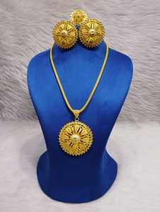 One Gram 24K Gold Plated Brass Flower Shape Mirror Shine Pendant Necklace for Women-Trendy Wedding & Anniversary Gift - Product Image 2