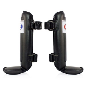 Protections de tibia en cuir véritable Fairtex, fabriquées sur mesure, protections de tibia professionnelles pour la boxe thaïlandaise, fermeture à boucle, protection personnalisée - Product Image 5