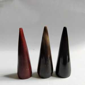 Nocks en corne de buffle noire fabriqués à la main, Nocks en corne naturelle pour arcs traditionnels et fabrication d'arc sur mesure à prix de gros - Product Image 1