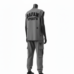 Conjunto Premium de Camiseta sin Mangas y Pantalones Deportivos para Mujer, Algodón GSM con Forro Polar, Color Gris, Impresión Personalizada y Logotipo Bordado - Product Image 5