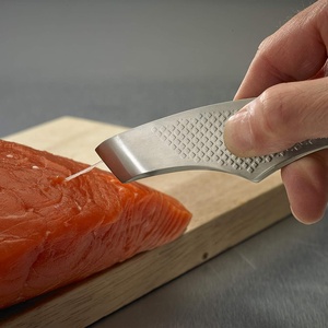 Pince à épiler en acier inoxydable Fishbone Clip pince à épiler de meilleure qualité par Gray Rocks - Product Image 6