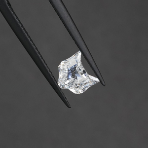 Diamante Cultivado en Laboratorio VVS, Corte Fantasía, Perforado con Láser, Certificado IGI, de Última Tendencia, para la Fabricación de Collares con Colgante, Piedra Suelta - Product Image 1