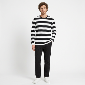 Camiseta de Manga Larga a Rayas para Hombre, Cuello Redondo, Tejido de Punto, Corte Regular, Diseño en Blanco y Negro, Transpirable, Antiarrugas, Elástica por Delante - Product Image 1