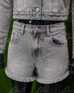 Ensemble deux pièces unisexe en jean délavé style motard vintage avec strass, veste courte et short, idéal pour l'été - Product Image 5