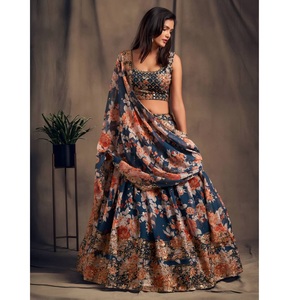 Vente en gros : Élégant ensemble indien de mariée Lehenga Choli, richement brodé, tenue de mariage traditionnelle ethnique pour femmes, en promotion - Product Image 1