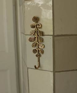 Ganchos de pared de latón antiguo, organizador decorativo para la entrada, solución de almacenamiento hecha a mano para interiores de casas modernas y rústicas - Product Image 2
