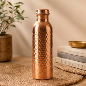 Bouteille d'eau en cuivre de qualité supérieure, texture martelée, réutilisable, bouteille ayurvédique, couvercle anti-fuite, faite à la main, export en gros pour la maison - Product Image 3
