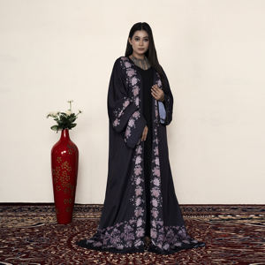 อาบายะผ้าโพลีซาตินนิดาเนื้อเนียนละเอียดลายดอกไม้ ดีไซน์เปิดด้านหน้า แขนกว้าง สง่างาม เหมาะสำหรับโอกาสพิเศษและงานทางการ - Product Image 2