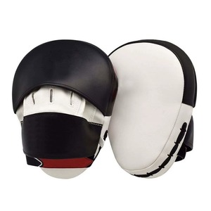 Protector de Patadas Personalizado Verde y Negro de Cuero PU y PVC Ecológico, Escudo de Boxeo Muay Thai, Almohadilla de Entrenamiento Ajustable para MMA - Product Image 6
