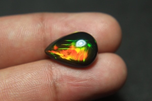 Ópalo Negro Natural 17*11.5*5.5mm Gema Cabujón Corte Pera Multicolor con Destello de Fuego Ópalo Etíope Suelto Piedra de Nacimiento de Octubre - Product Image 4