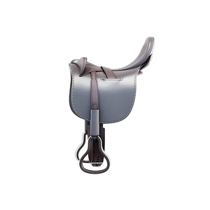 Silla de Montar Inglesa Profesional de Alta Calidad, Estructura de Madera, Material de Cuero Original, Personalizable y Duradera - Product Image 4