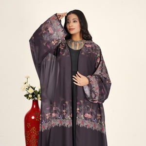 Abaya élégante et légère avec superposition transparente, manches larges et tombé raffiné pour les soirées de l'Aïd et les tenues festives - Product Image 4